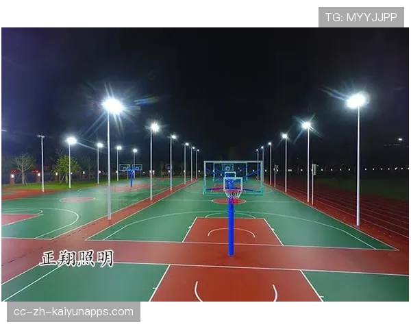 俱乐部球场灯光改造 提升夜场赛事体验，球场灯布置