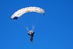 开云体育俱乐部官网-外援长期占据关键位置压缩本土成长空间，外援管理